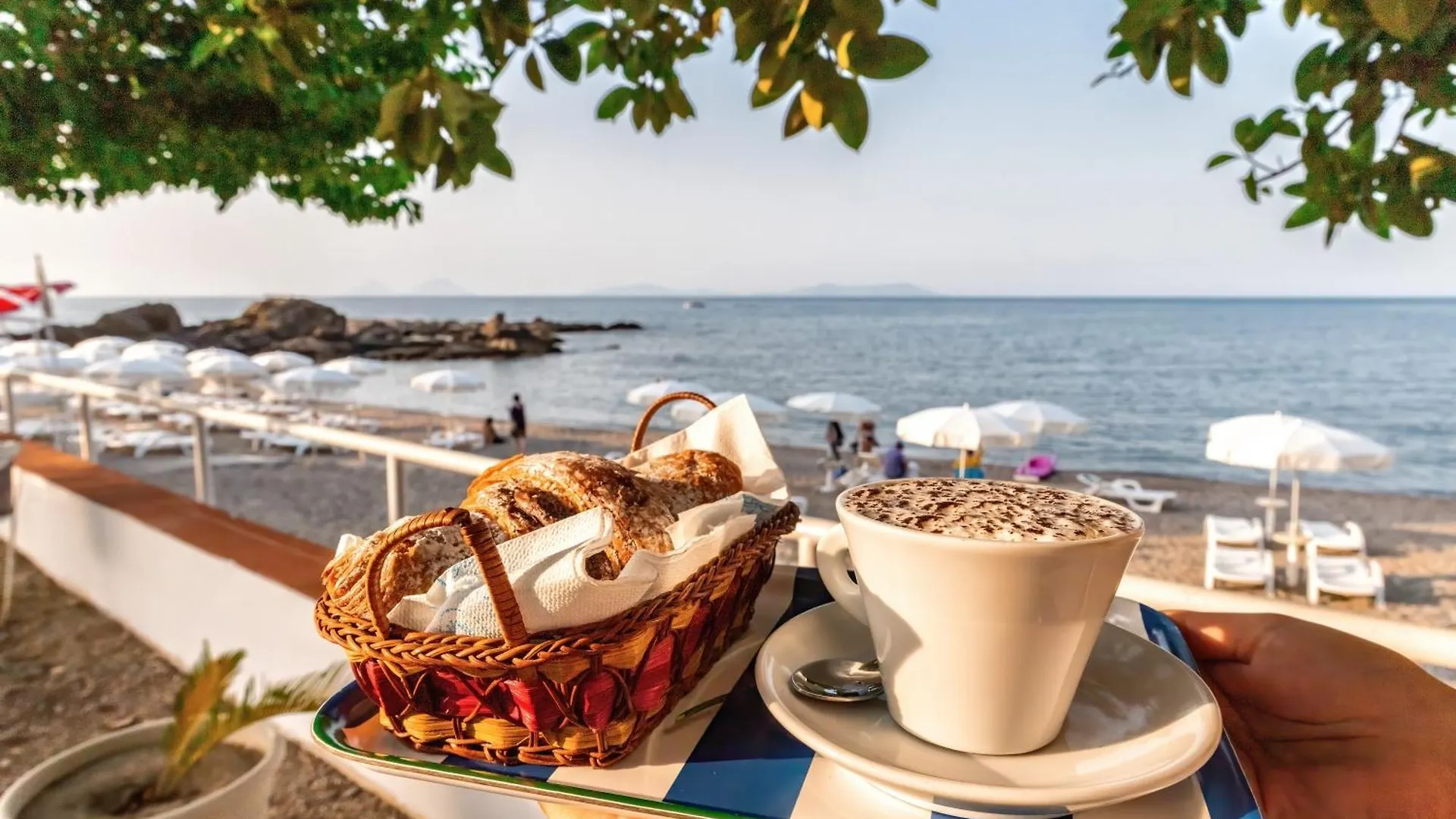 Capo dʼOrlando Albergo Baia Verde מלון Capo dʼOrlando